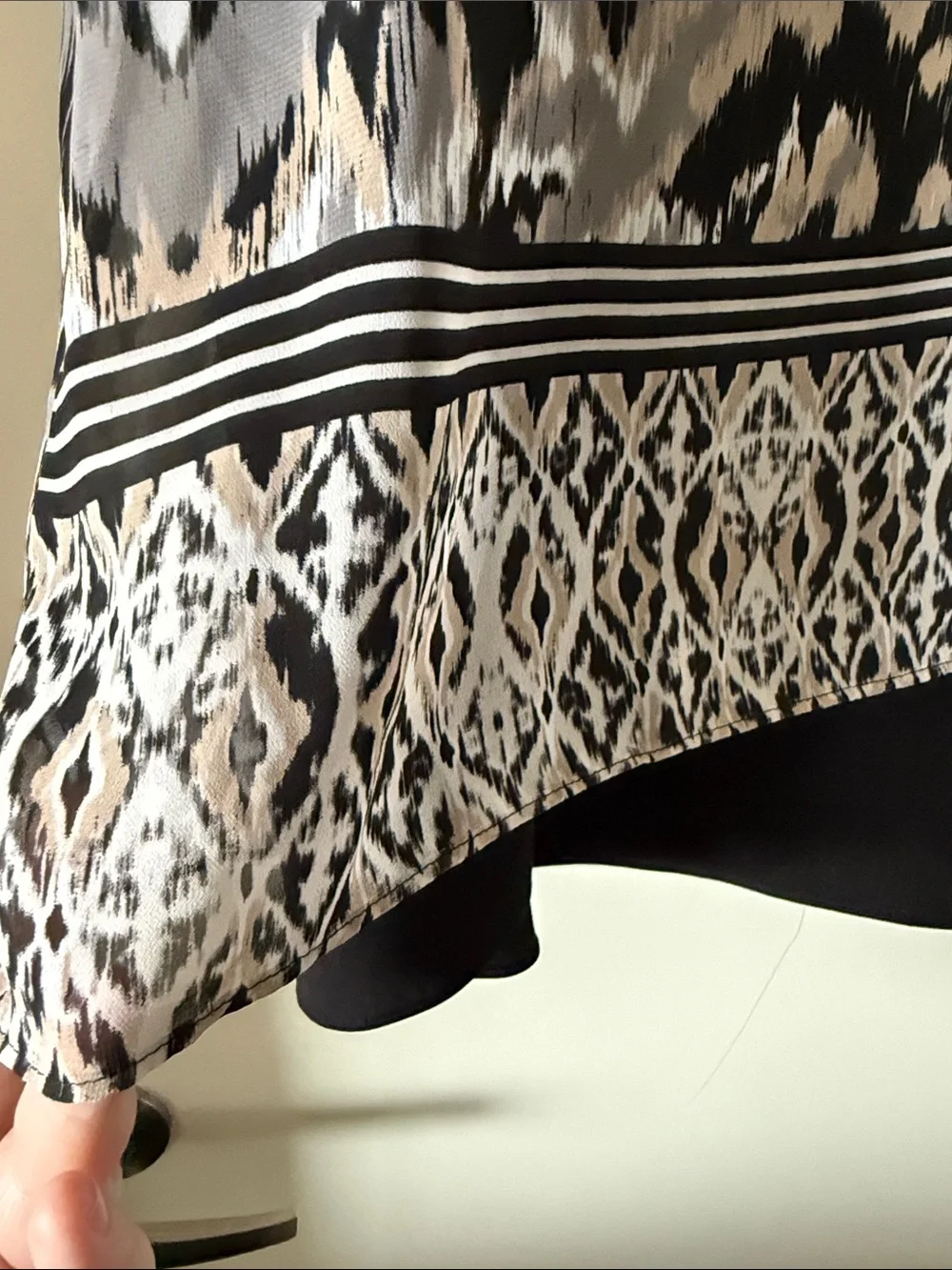EUC Dana Buchman Double-Layer Printed Top - Picture 4 of 7